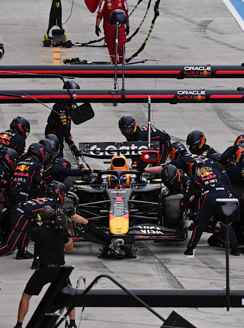Max Verstappen driving the (1) Oracle Red Bull Racing RB21 makes a pitstop during the F1 Grand Prix of Hungary at Hungaroring on August 03, 2025
