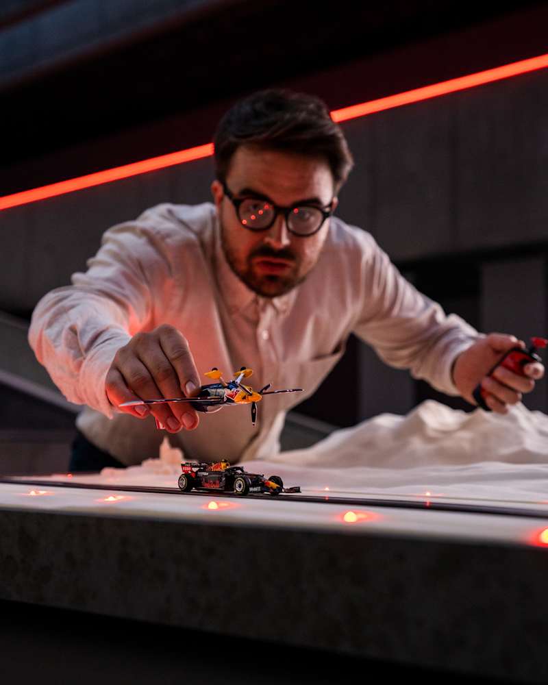 New Oracle Red Bull Racing Sparco team kit