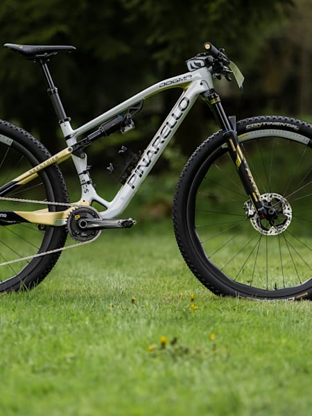 Pinarello Dogma XC：ピドコック専用クロスカントリーMTBのスペックを