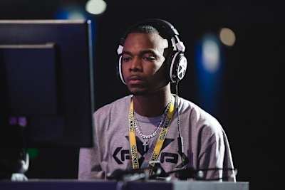Le joueur ProblemX s'est entrainé pendant 8 ans avant de remporter l'EVO 2018 sur Street Fighter.
