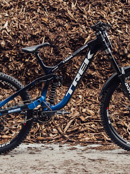 Kade Edwards Trek Session bike check