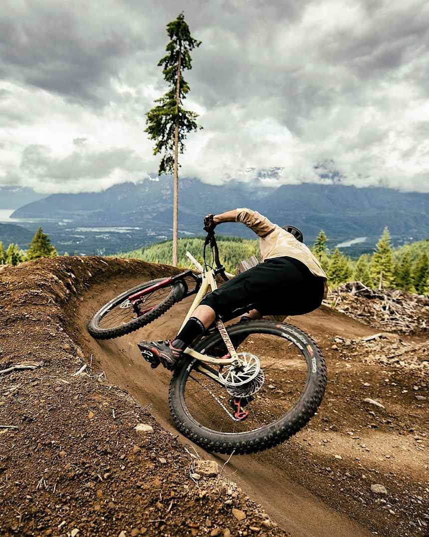 Chromag Bikes Instagram Vtt Interview De Riders Francais Expatries Au Canada