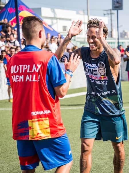 Neymar junior 5 sale