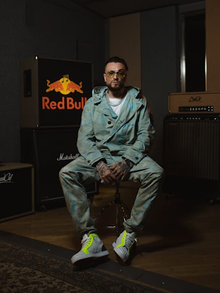 Gué Pequeno al Red Bull Studio Mobile