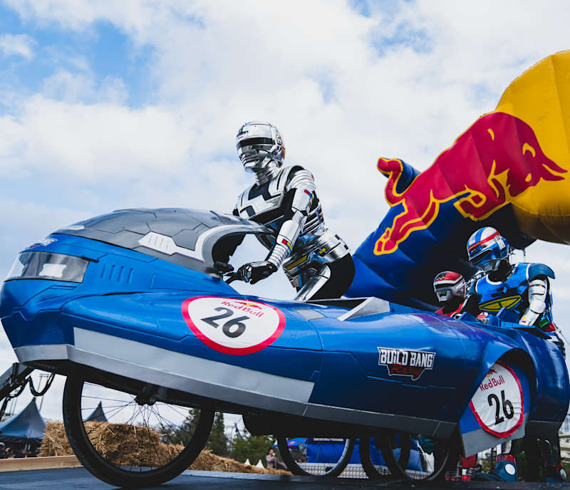 腐国人民真会玩 Red Bull肥皂盒奇葩汽车大赛创意无限其乐无穷