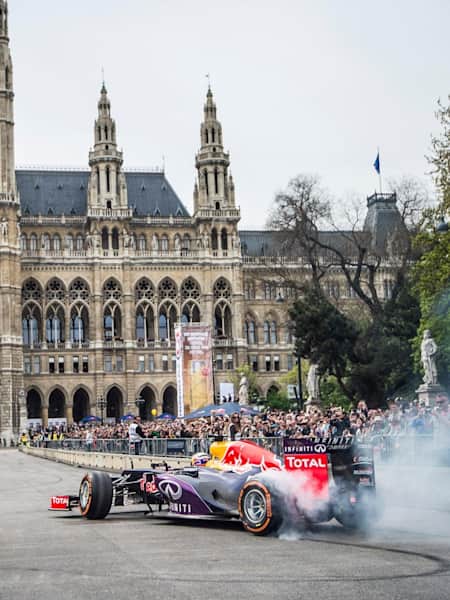 Daniel Ricciardo begeistert die Fans in Wien