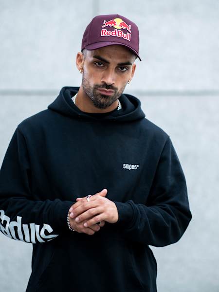 A portrait of Majid.