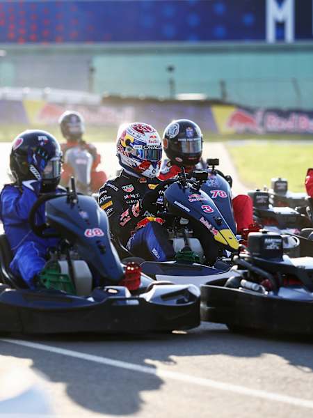 Max vs 100