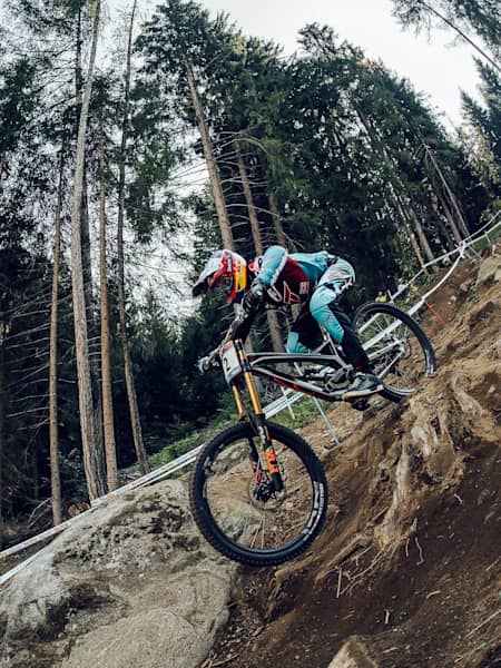 Uci downhill world cup 2018 hot sale