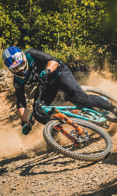 Richie Rude at the Red Bull Mountain Bike Performance Camp in Machynlleth in Mai 2023, Wales.
