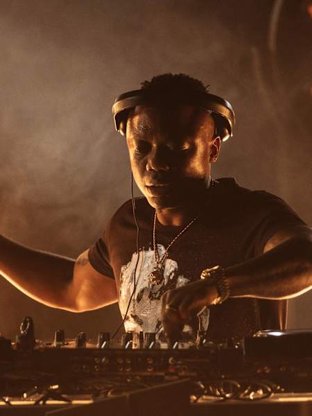 DJ Tira