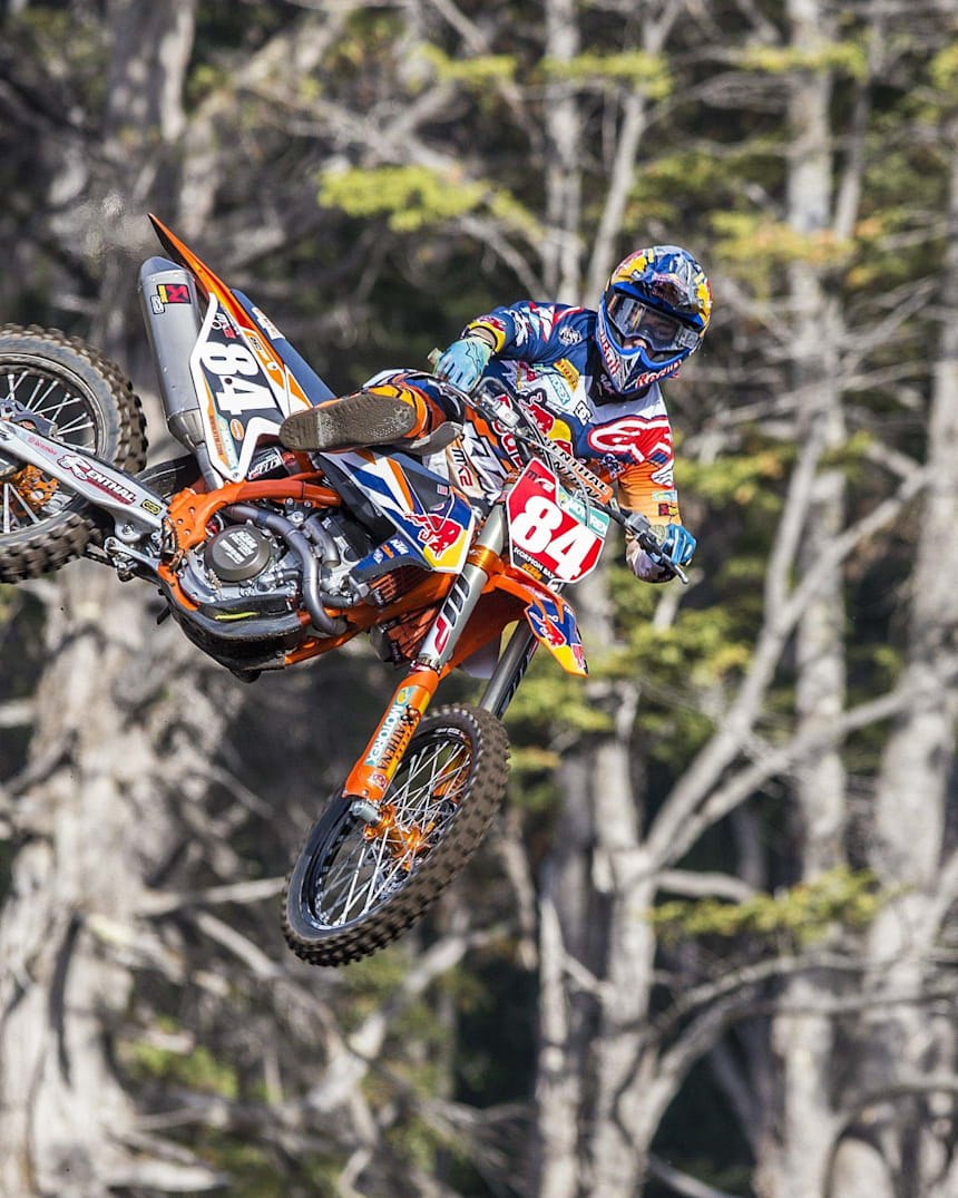 5 Melhores Motos Off Road Para Iniciantes Uma corrida de motos com garotas bonitas. 5 melhores motos off road para iniciantes