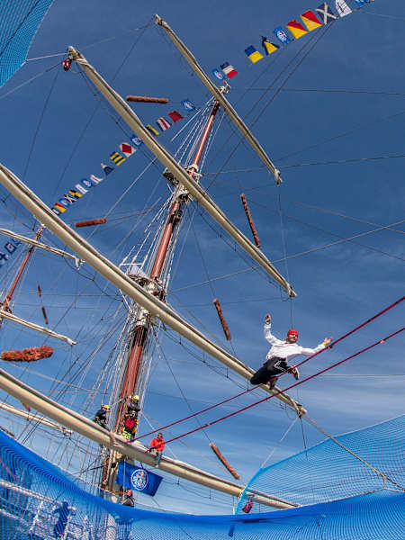 Slacklining's most original event Red Bull Slackship