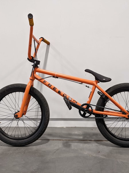 BSD Freedom：クリス・カイル専用BMXを徹底解説！ | カスタム スペック