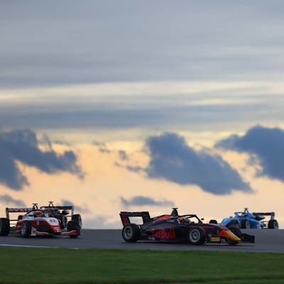 Souta Arao leading the GB3 race in Donington - 2023