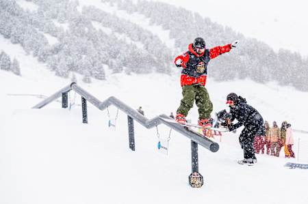 Mia Brookes nails a rail slide during Red Bull Rail Yard 2022 in Kühtai, Austria.