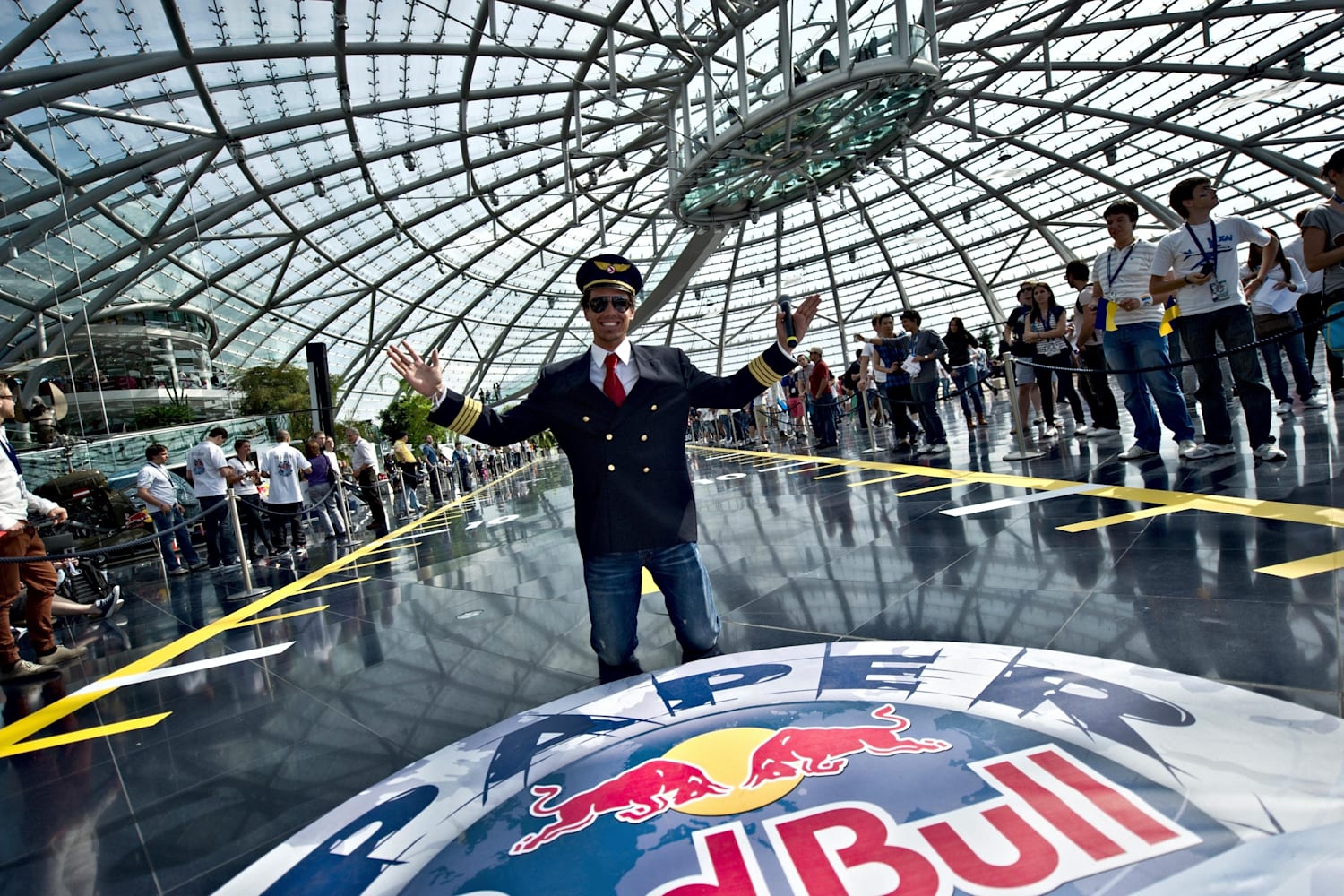 Red Bull Paper Wings 2019 lander i Danmark