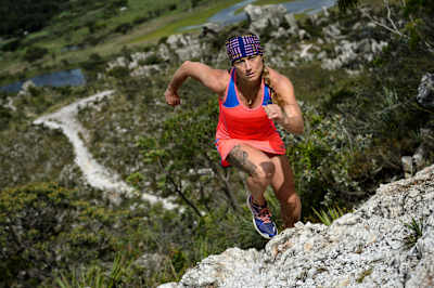 Fernanda Maciel acelera para vencer en la The North Face Ultra Cardiac.