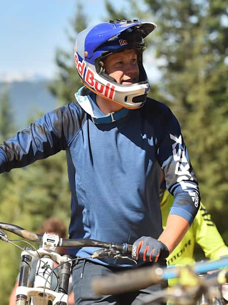 Red bull sale helmet mtb