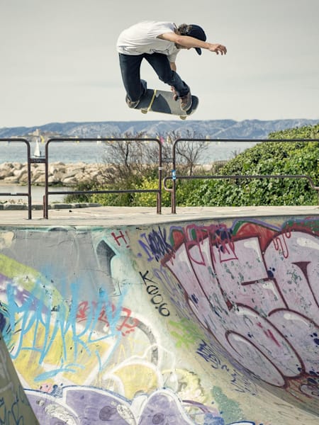 Stéphan Boussac, Backside air in Marseille's Prado bowl, France