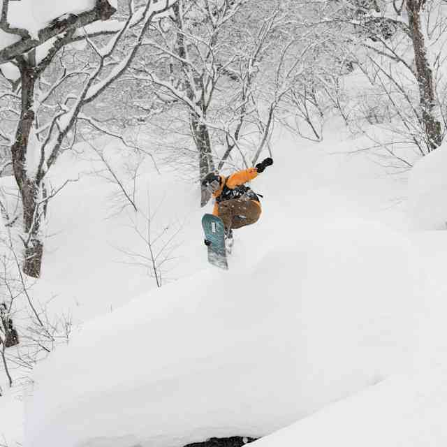 Natural Selection Snow Super Sessions | Snowboarding