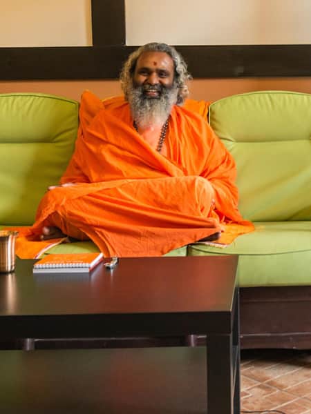 Maestru Yoga si Vedanta: Swami Ananda Saraswati