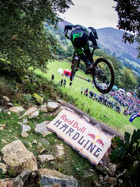Bike See Red Bull Hardline 2017 highlights recap video