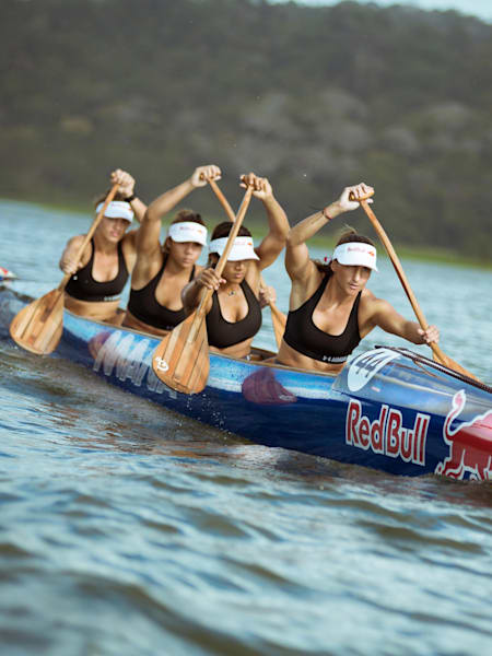 Cayuco Mana trains at Gamboa lake, Panama