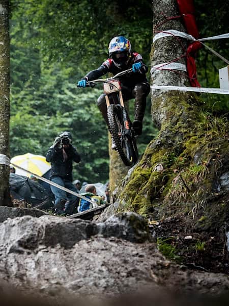 La Bresse DH World Cup Qualifying report and videos