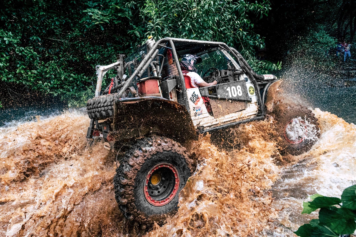 Rainforest Challenge 2018, 4x4 vehicle off-road rally.