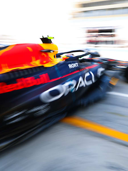 Sergio Perez durante i test del Bahrain 2023 di F1