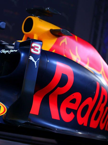 Red Bull Racing发布2016赛季新涂装