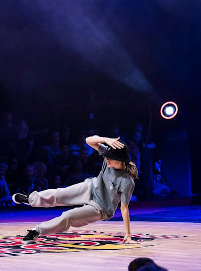 B girl AT Tuomaroi Red Bull BC One Finland Cypherin