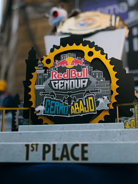 Dopo il successo dell'edizione del 2024, il nostro paese ospiterà per i prossimi tre anni una tappa del circuito mondiale di urban downhill più estremo e spettacolare al mondo.