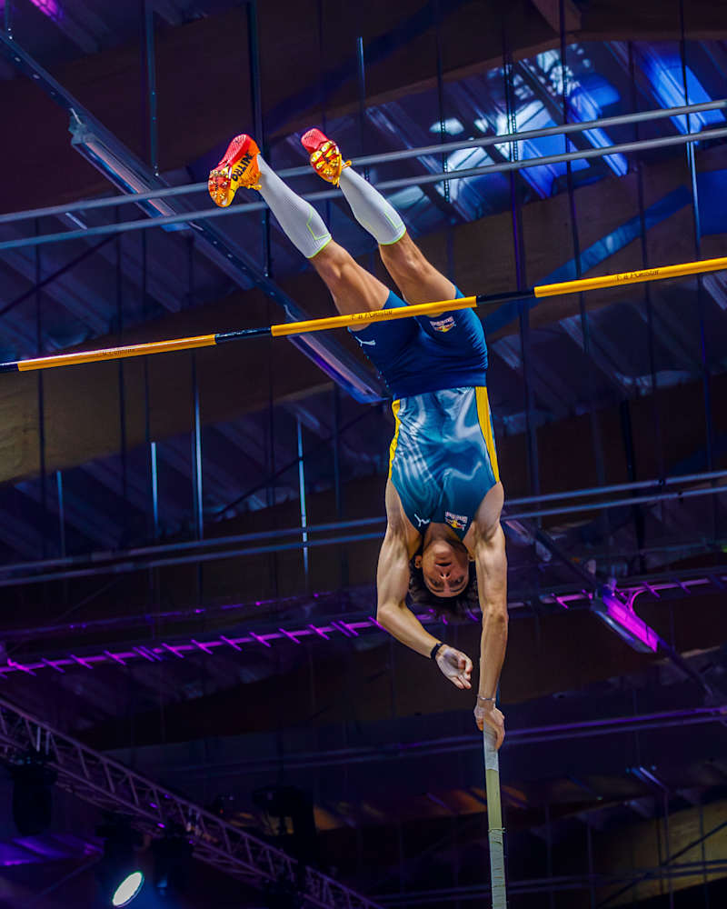 Әйел онлайн