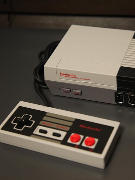 新品未使用　Nintendo Classic Miniファミリーコンピュータ 開封】ミニファミコン ニンテンドークラシックミニ ファミリー