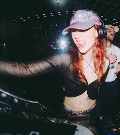 Fanny Vilhelmsson is one of four DJs who will compete in Red Bull Turn It Up at Liseberg, Göteborg on the 18th of October 2025.