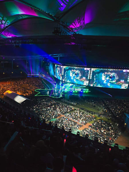 El estadio está lleno en los Worlds de 2018.