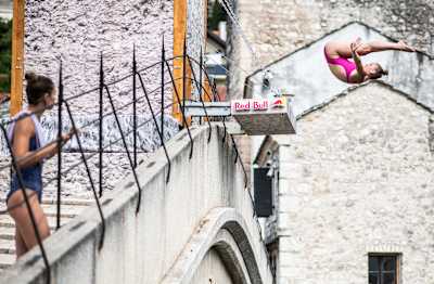 Red Bull Cliff Diving: Meet the top female divers