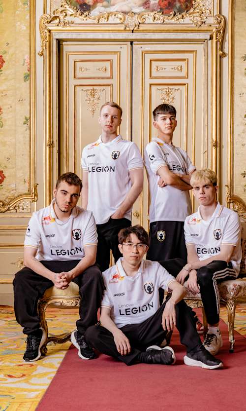 Portrait of Spanish esports organisation Team Heretics.
