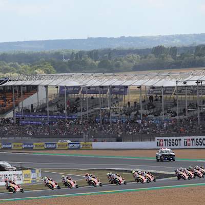 Start of Race 1 in Le Mans 2025