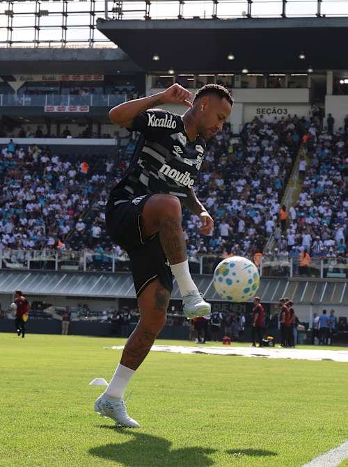 Neymar Jr warms up before the Santos vs Internacional match in Santos, Brazil. 