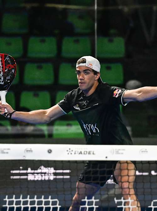 Reket je najvažniji dio opreme koji vam pomaže da napredujete.