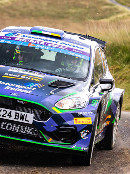 Armstrong will head into the final day of Rali Ceredigion in the lead