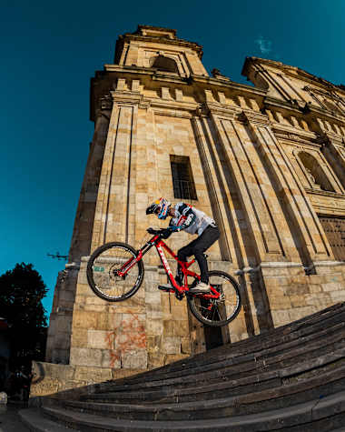 Red Bull Monserrate Cerro Abajo 2022
