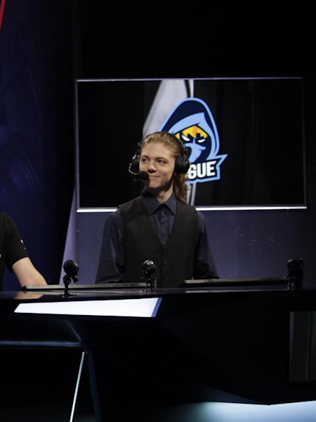 KiXSTAr predicts Six Invitational | Red Bull Esports