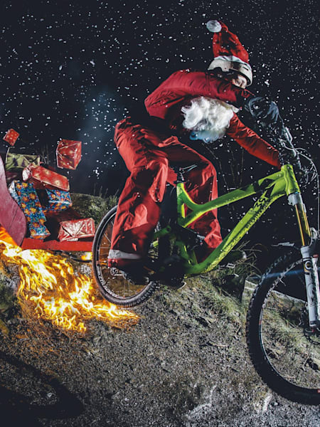 Ce père Noël a troqué son traineau pour un vélo Commencal Meta