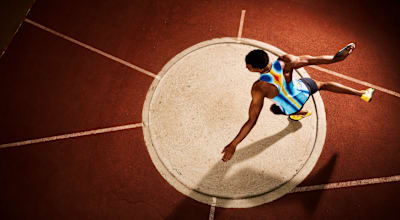 Diskus ist Leo Neu­gebauers Lieblingsdisziplin im Zehnkampf.