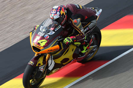 Tony Arbolino roule sur le circuit du Sachsenring pendant le Grand Prix d'Allemagne de MotoGP 2023 .