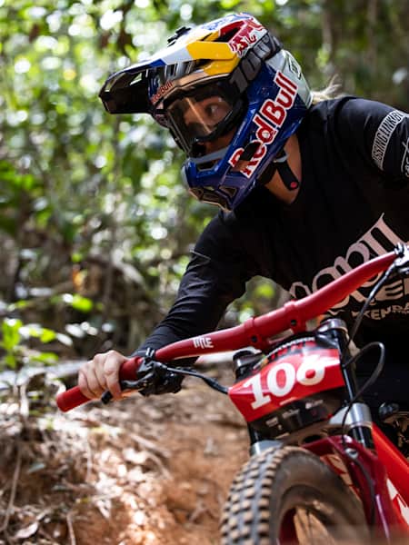 Harriet Burbidge-Smith performs during Downhill training at Crankworx in Cairns, Australia on October 6, 2022. 